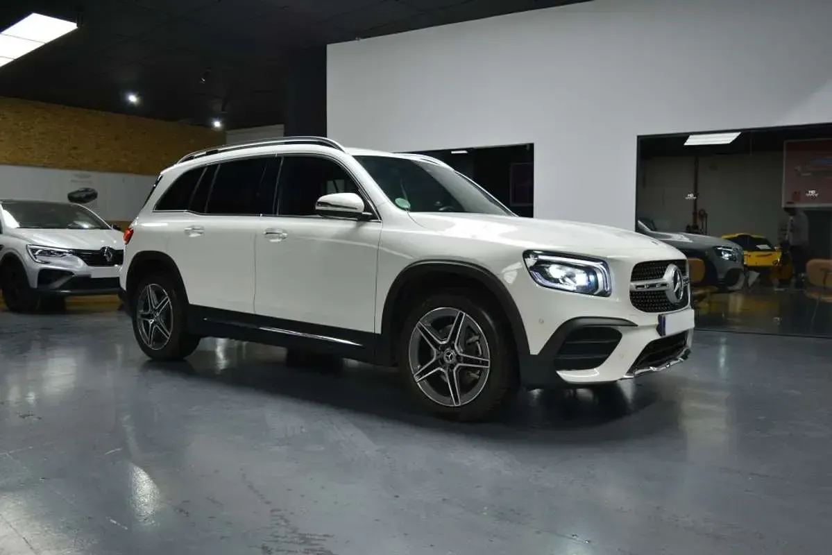 Usado Mercedes GLB200 150 CV (110 kW) 2022 Blanco SUV
