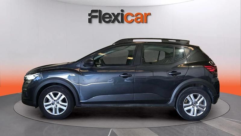 Usado Dacia Sandero Comfort 91 CV (66 kW) 2021 Negro Utilitario