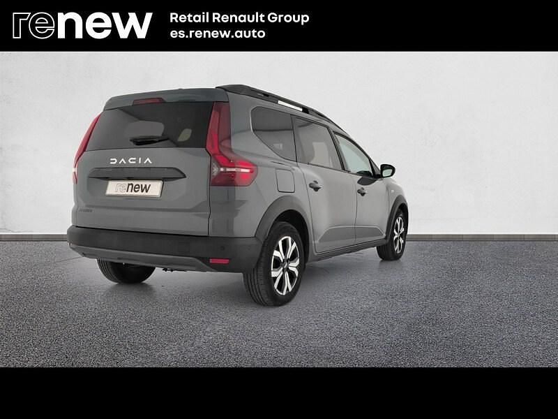 Usado Dacia Jogger Expression 110 CV (80 kW) 2024 Gris Monovolumen