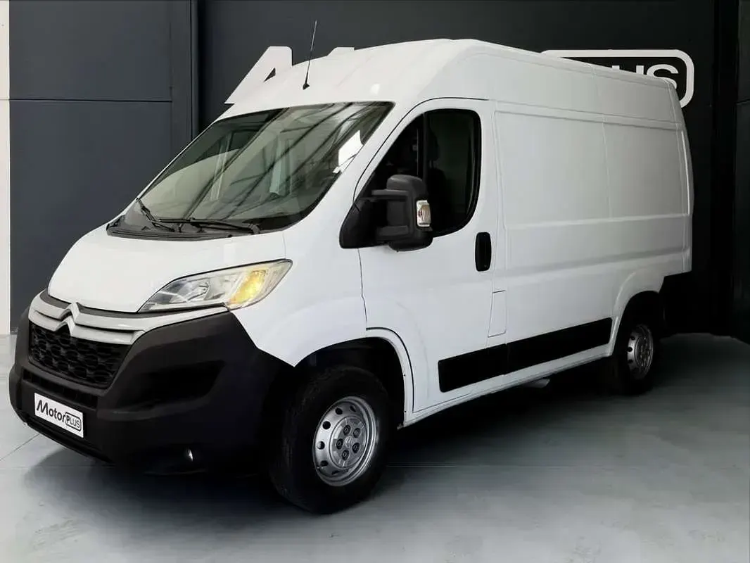 Usado Citroën Jumper 120 CV (88 kW) 2019 Blanco Monovolumen