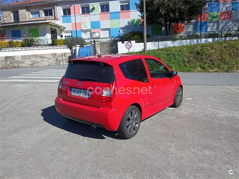 Używany Citroën C2 125 KM (91 kW) 2009 Czerwony Hatchback