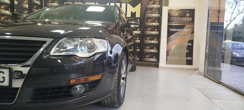 Usado VW Passat 110 CV (80 kW) 2010 Negro Familiar