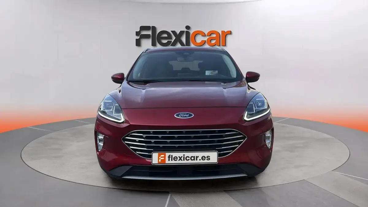 Usado Ford Kuga Titanium 150 CV (110 kW) 2023 Granate SUV