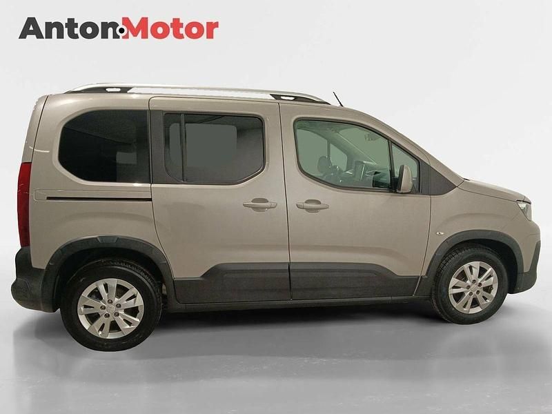 Usado Peugeot Rifter Allure 130 CV (95 kW) 2020 Gris Monovolumen