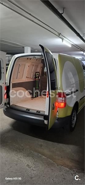 Usado VW Caddy 70 CV (51 kW) 2010 Blanco Monovolumen