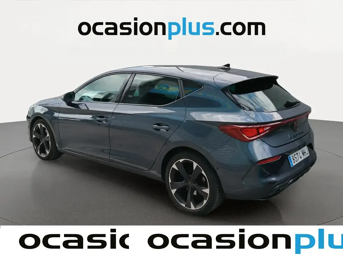 Usado Cupra Leon 150 CV (110 kW) 2023 Gris Berlina