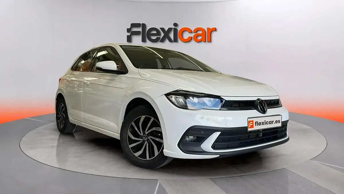 Usado VW Polo Life 95 CV (69 kW) 2023 Utilitario