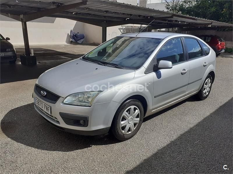 Gris / plata Usado 2008 Ford Focus Trend Berlina | 4000 € (Un poco caro) - Imagen 1/4