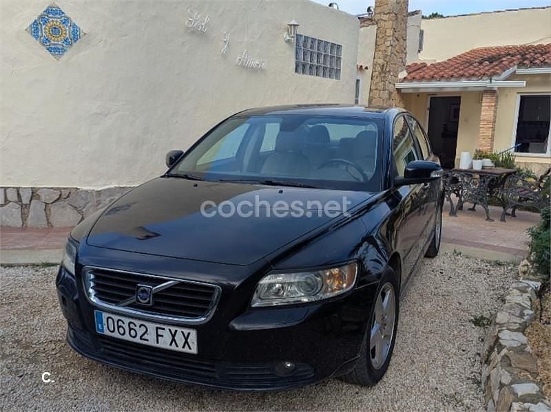 Usado Volvo S40 Summum 136 CV (100 kW) 2007 Negro Berlina