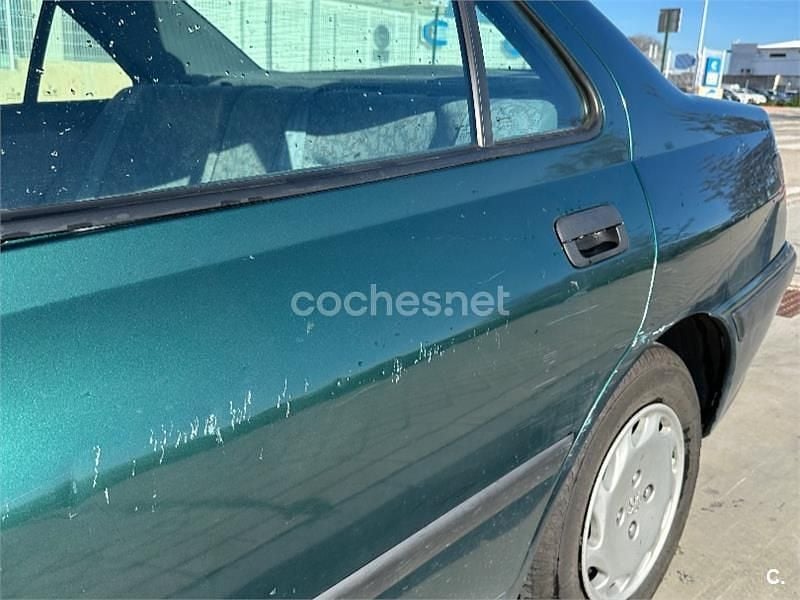 Usado Peugeot 406 112 CV (82 kW) 1995 Verde Berlina