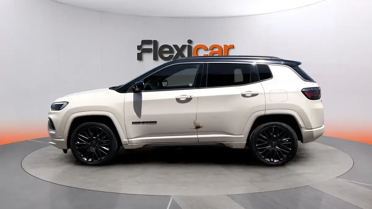Usado Jeep Compass 241 CV (177 kW) 2021 Beige SUV