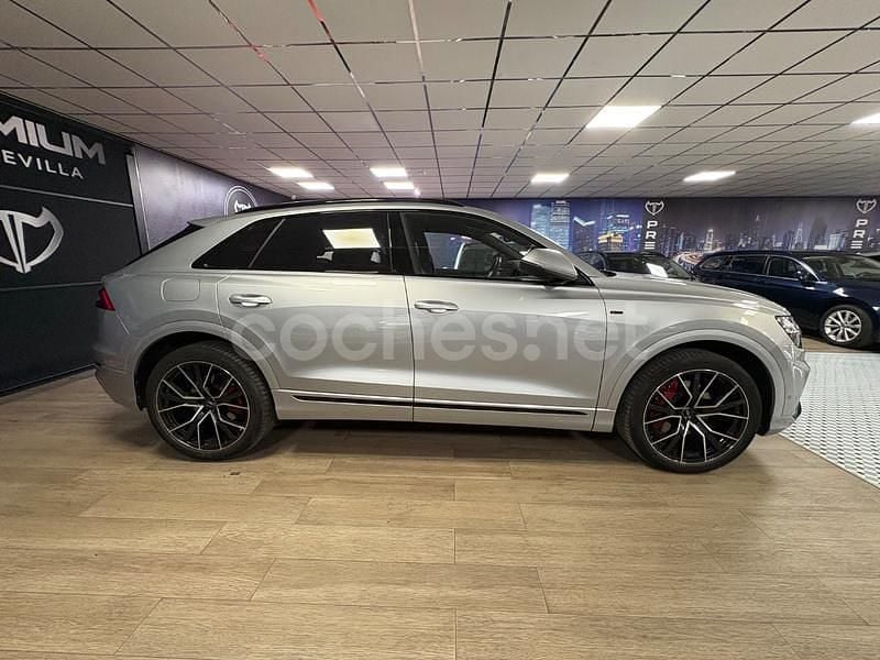 Usado Audi Q8 S-Line 286 CV (210 kW) 2019 Gris / plata SUV