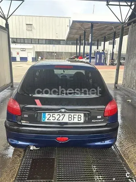 Begagnad Peugeot 206 75 HK (55 kW) 2001 Blå Sedan