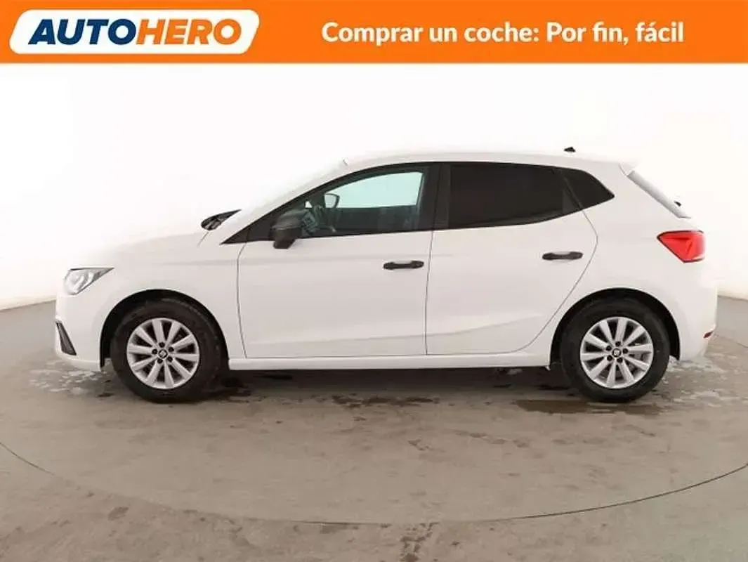 Usado Seat Ibiza Reference 75 CV (55 kW) 2017 Blanco Berlina