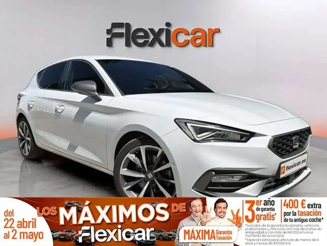 Usado Seat Leon FR 150 CV (110 kW) 2022 Blanco Berlina
