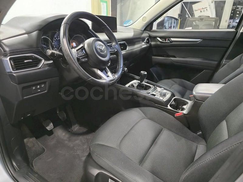Usado Mazda CX-5 Center-Line 165 CV (121 kW) 2023 Gris / plata SUV