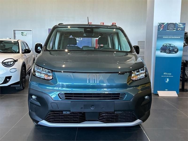 Nuevo Fiat Doblò 100 CV (73 kW) 2026 Azul Monovolumen