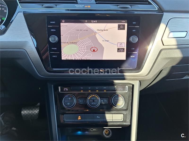 Negro Usado 2020 VW Touran Business Monovolumen | 13.700 € (Buen precio) - Imagen 1/4