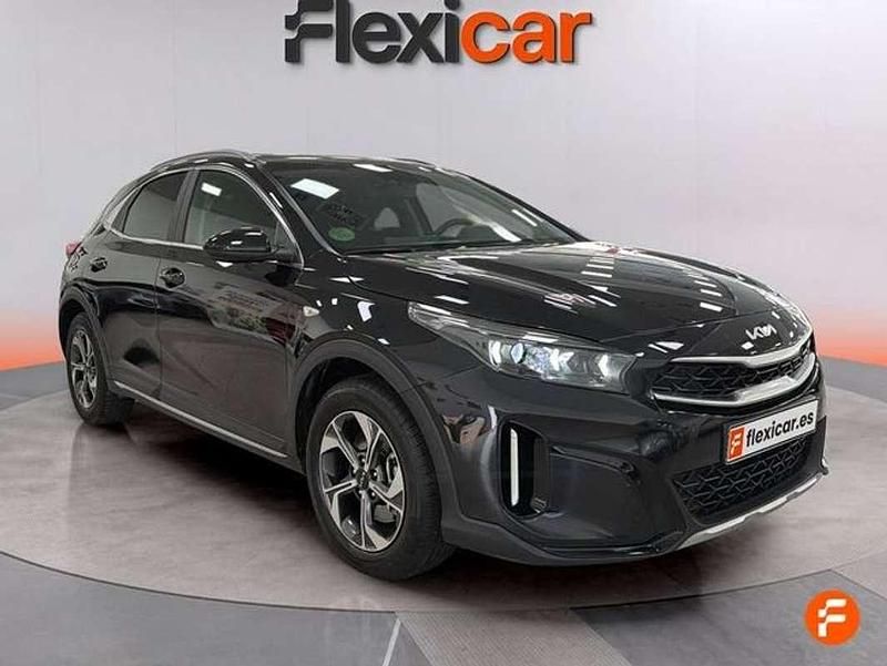 Usado Kia XCeed 120 CV (88 kW) 2023 Negro SUV