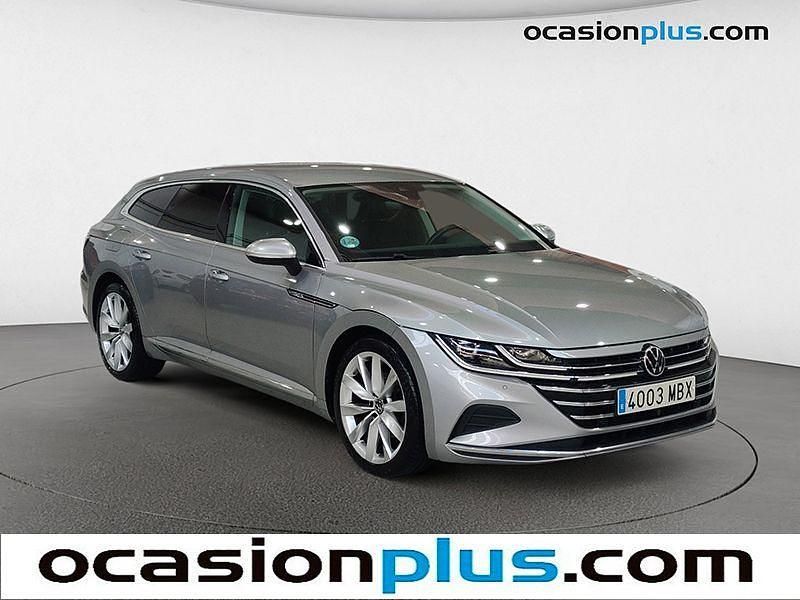 Usado VW Arteon Elegance 200 CV (147 kW) 2022 Gris plata Familiar