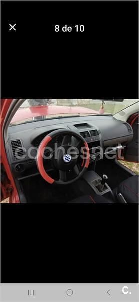 Usado VW Polo Trendline 75 CV (55 kW) 2003 Rojo Berlina