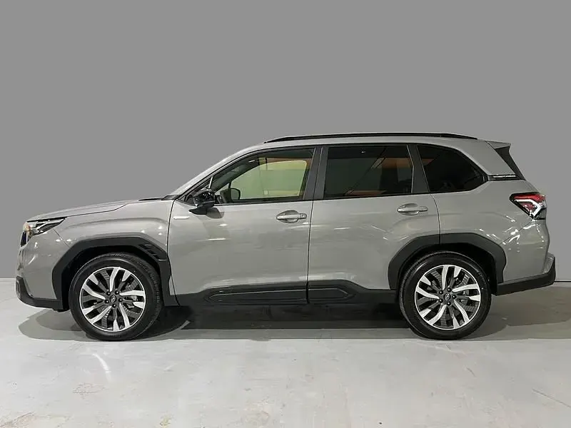 Usado Subaru Forester 153 CV (112 kW) 2026 Gris SUV