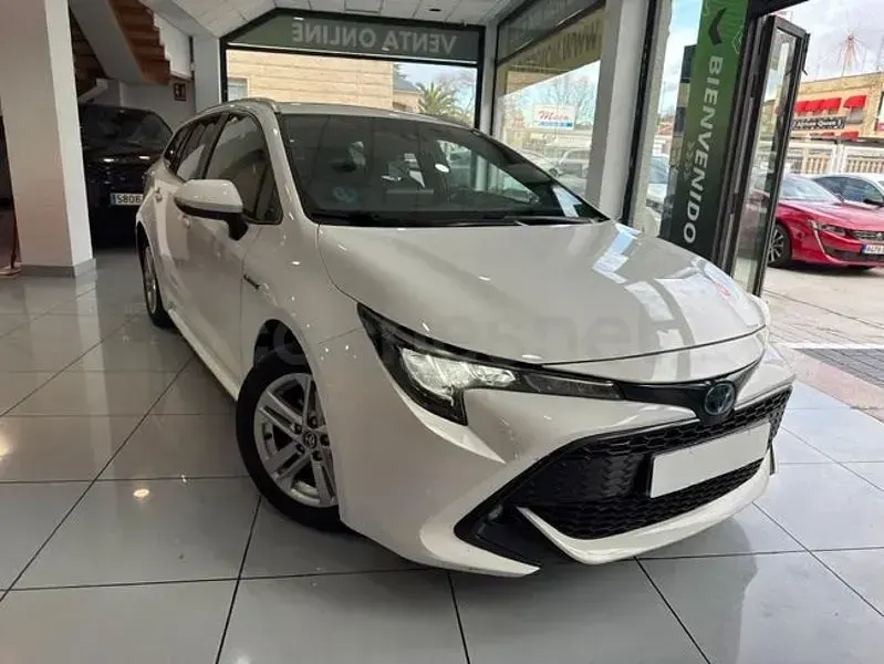 Usado Toyota Corolla Sport 140 CV (102 kW) 2023 Blanco Familiar
