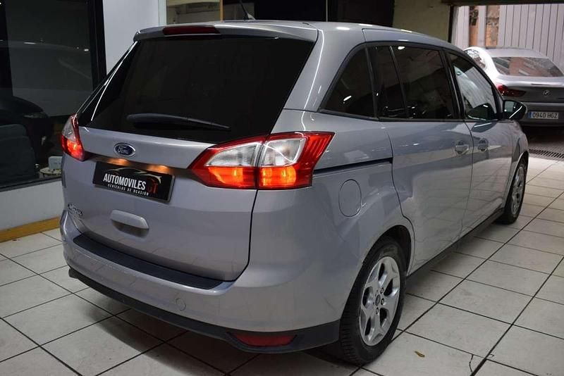 Usado Ford C-MAX Titanium 140 CV (102 kW) 2013 Monovolumen