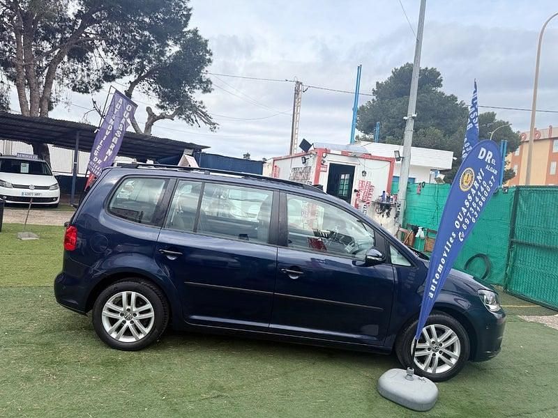 Usado VW Touran Advance 105 CV (77 kW) 2014 Azul Monovolumen