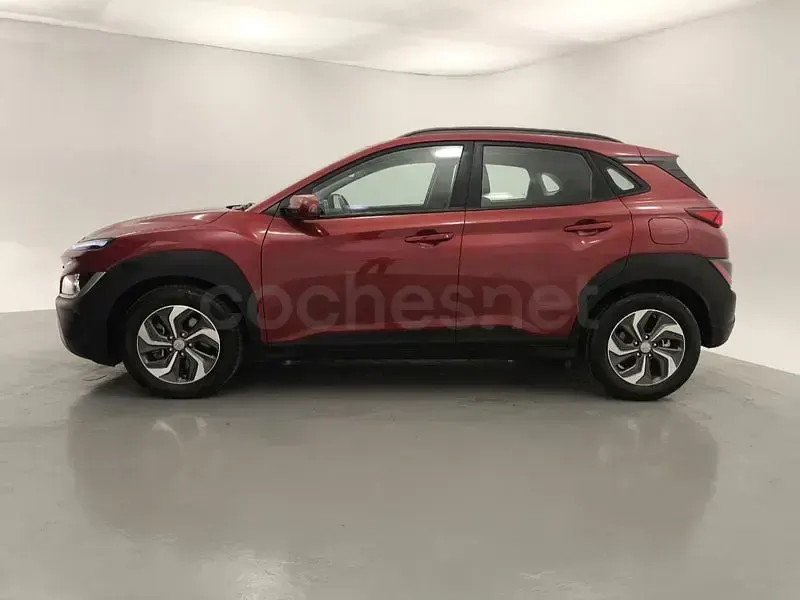 Usado Hyundai Kona 141 CV (103 kW) 2023 Granate SUV