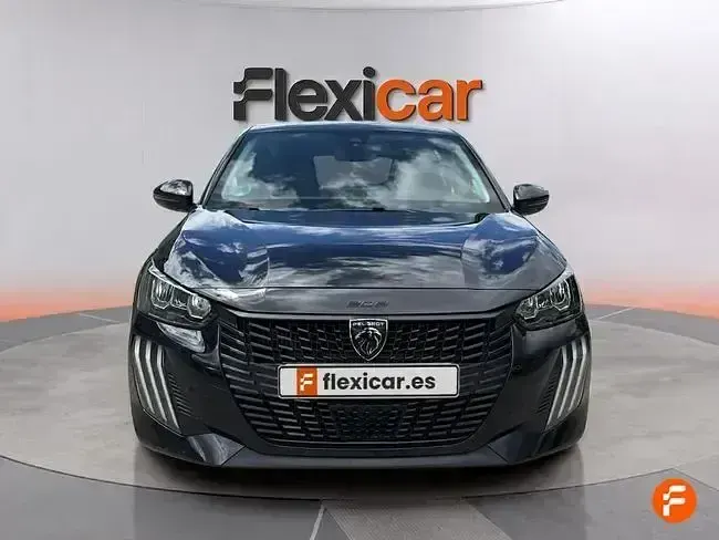 Usado Peugeot 208 Style 100 CV (73 kW) 2024 Negro Utilitario