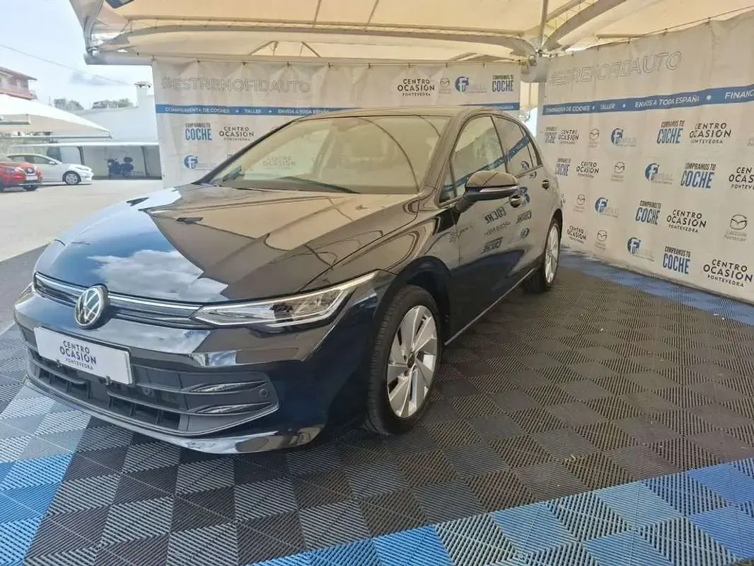 Usado VW Golf VIII 116 CV (85 kW) 2025 Negro Utilitario