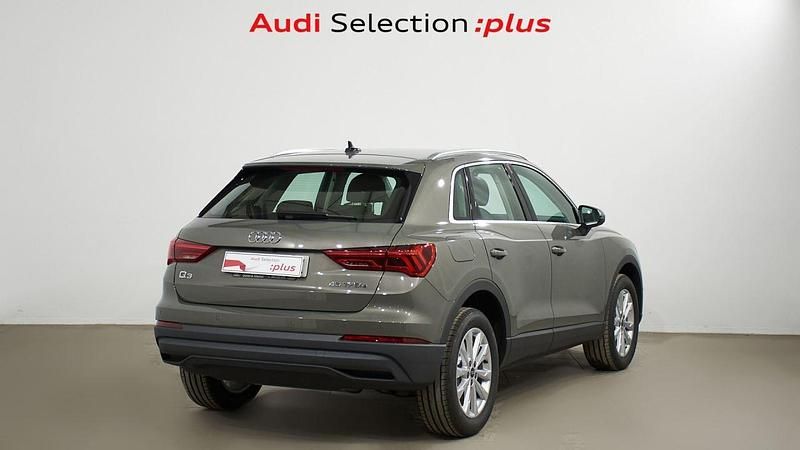 Usado Audi Q3 Advanced Plus 245 CV (180 kW) 2024 Gris cronos (metalizada) SUV
