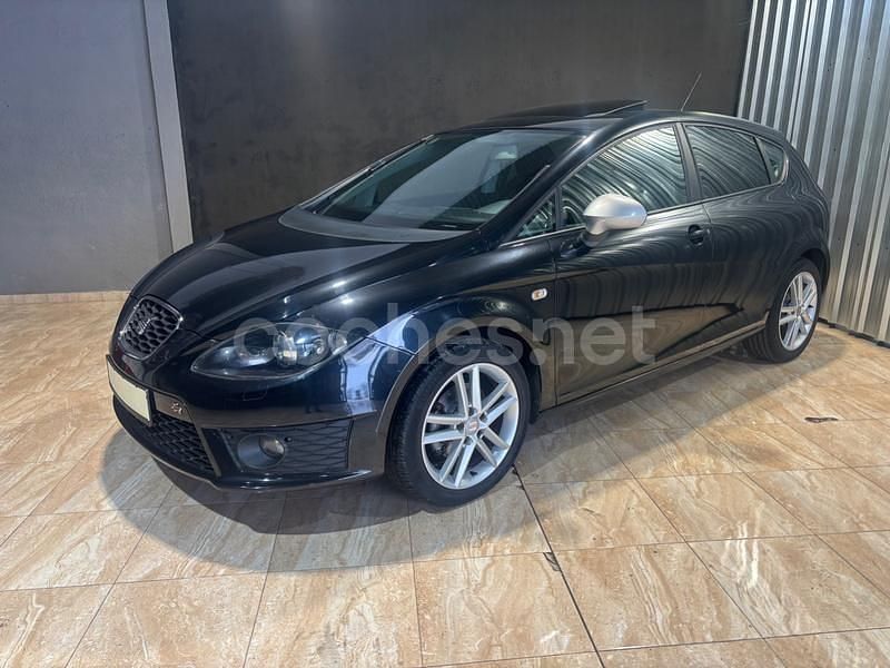 Negro Usado 2011 Seat Leon FR Berlina | 8200 € (Precio justo) - Imagen 1/4