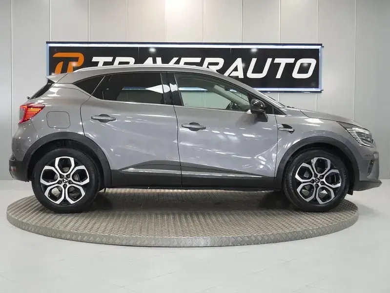 Usado Mitsubishi ASX 158 CV (116 kW) 2024 Gris / plata SUV