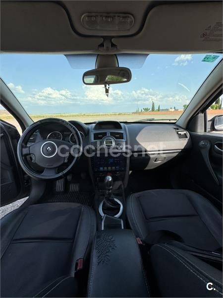 Gris / plata Usado 2008 Renault Mégane III Dynamique Berlina | 3000 € (Super precio) - Imagen 1/4