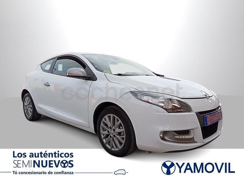 Usado Renault Mégane Dynamique 110 CV (80 kW) 2014 Blanco Berlina