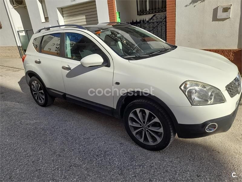 Blanco Usado 2009 Nissan Qashqai Tekna SUV | 6000 € (Precio justo) - Imagen 1/4