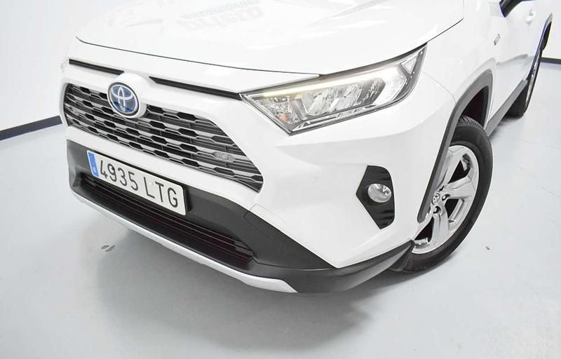 Usado Toyota RAV4 Hybrid Advance 218 CV (160 kW) 2021 Blanco SUV