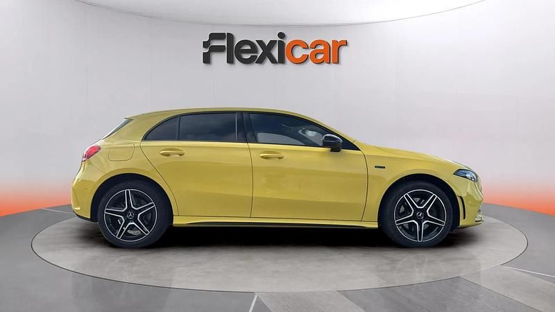 Occasion Mercedes A250 218 PK (160 kW) 2021 Geel Sedan