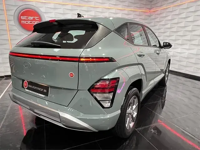 Usado Hyundai Kona 120 CV (88 kW) 2023 Verde SUV