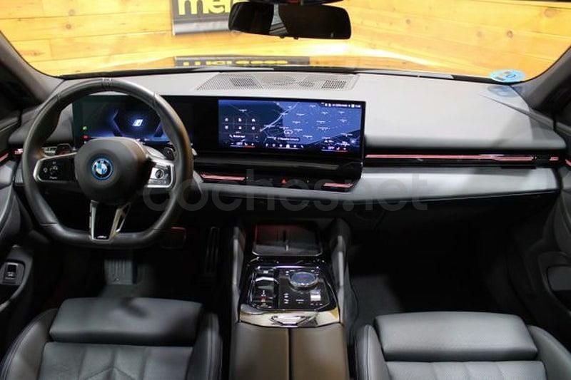 Usado BMW 530e Comfort Edition 299 CV (219 kW) 2024 Azul Familiar