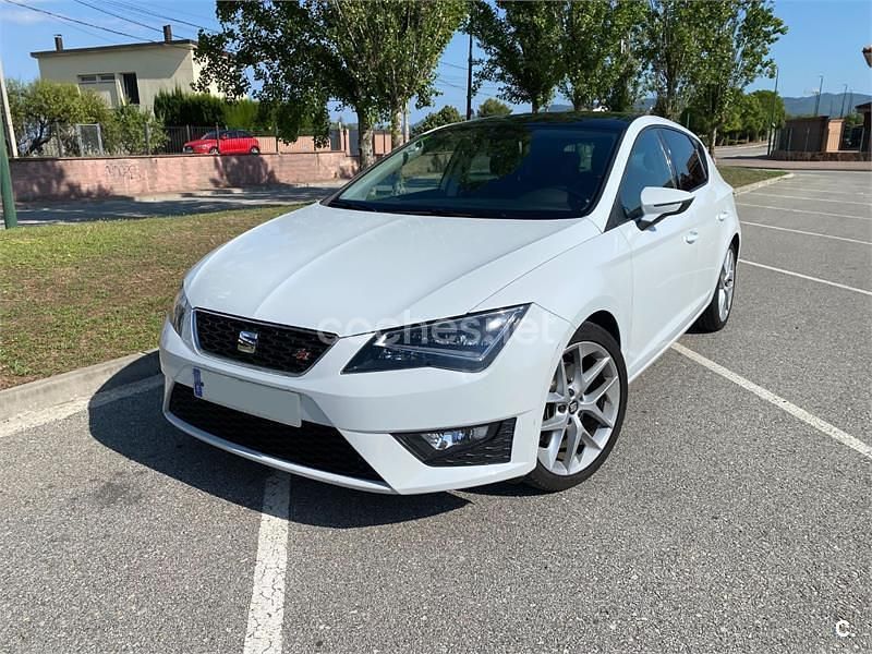 Usado Seat Leon FR 180 CV (132 kW) 2014 Blanco Berlina