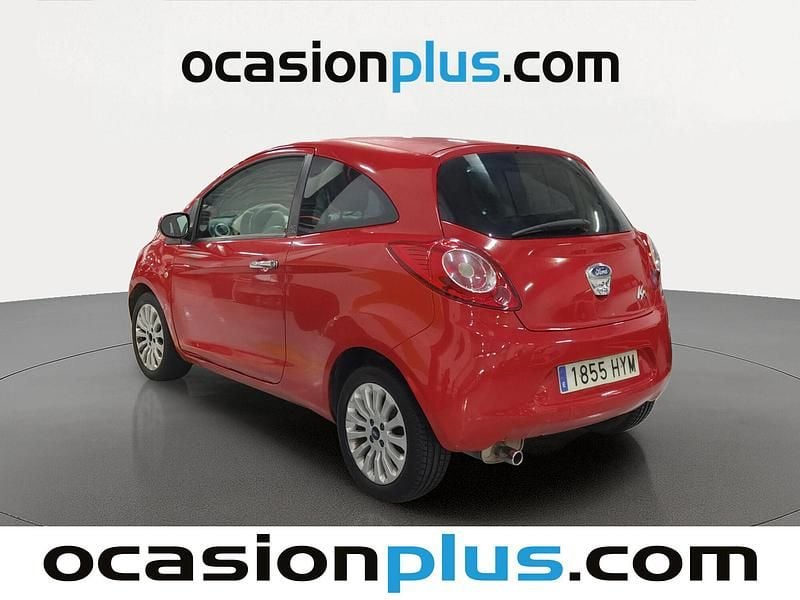 Usado Ford Ka Titanium 69 CV (50 kW) 2014 Rojo Utilitario