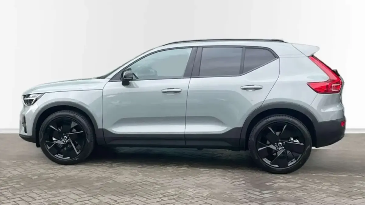 Nuevo Volvo XC40 Plus 163 CV (119 kW) 2026 Gris SUV