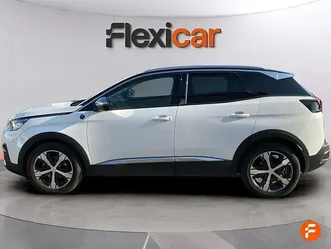 Usado Peugeot 3008 Allure 180 CV (132 kW) 2019 Blanco SUV
