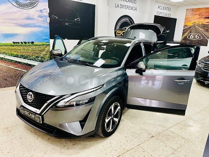 Begagnad Nissan Qashqai N-Connecta 158 HK (116 kW) 2022 Grå SUV