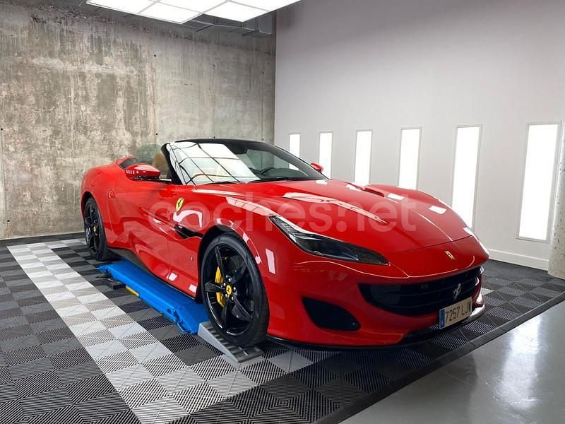 Rojo Usado 2019 Ferrari Portofino Descapotable | 235.000 € - Imagen 1/4