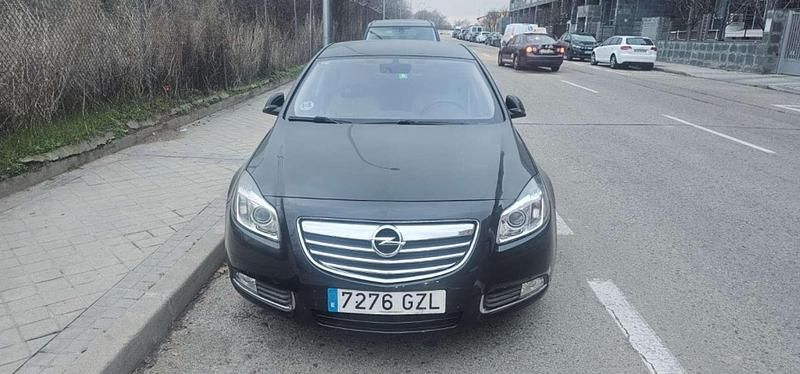 Usado Opel Insignia Cosmo 131 CV (96 kW) 2010 Gris Berlina