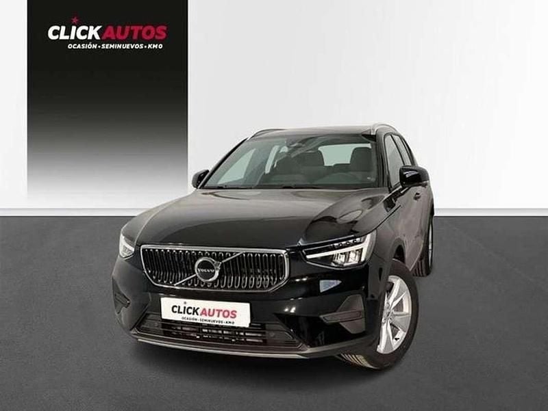 Negro Usado 2023 Volvo XC40 Core SUV | 25.400 € (Super precio) - Imagen 1/4